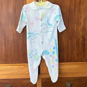 Vintage Healthtex baby collared sleeper with a pastel print featuring animals 6M